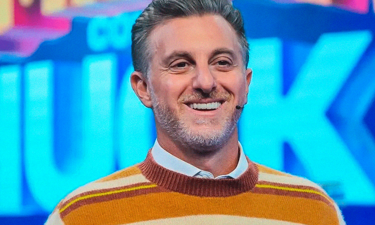 Foto da campanha Quadros Originais Redes | Luciano Huck